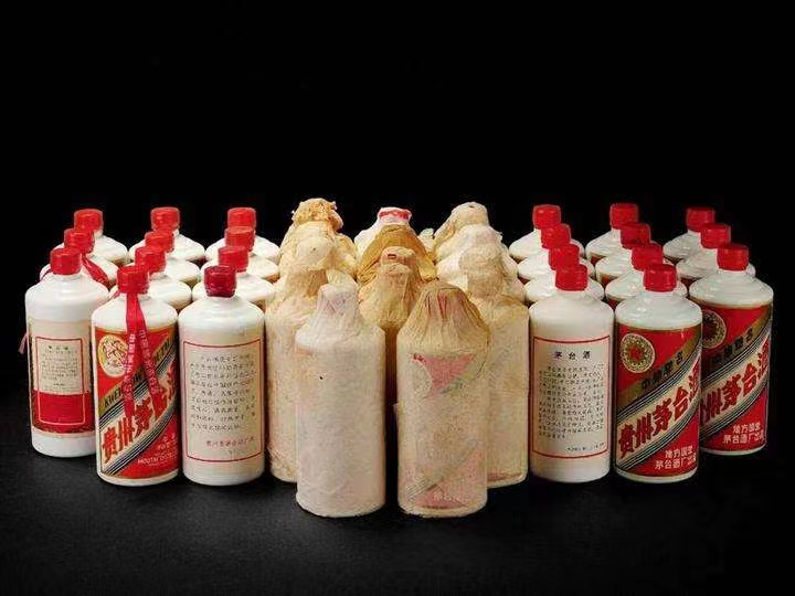 白鹭湖管理区日照岚山回收酒价格哪里回收(附近上门回收茅台酒）?